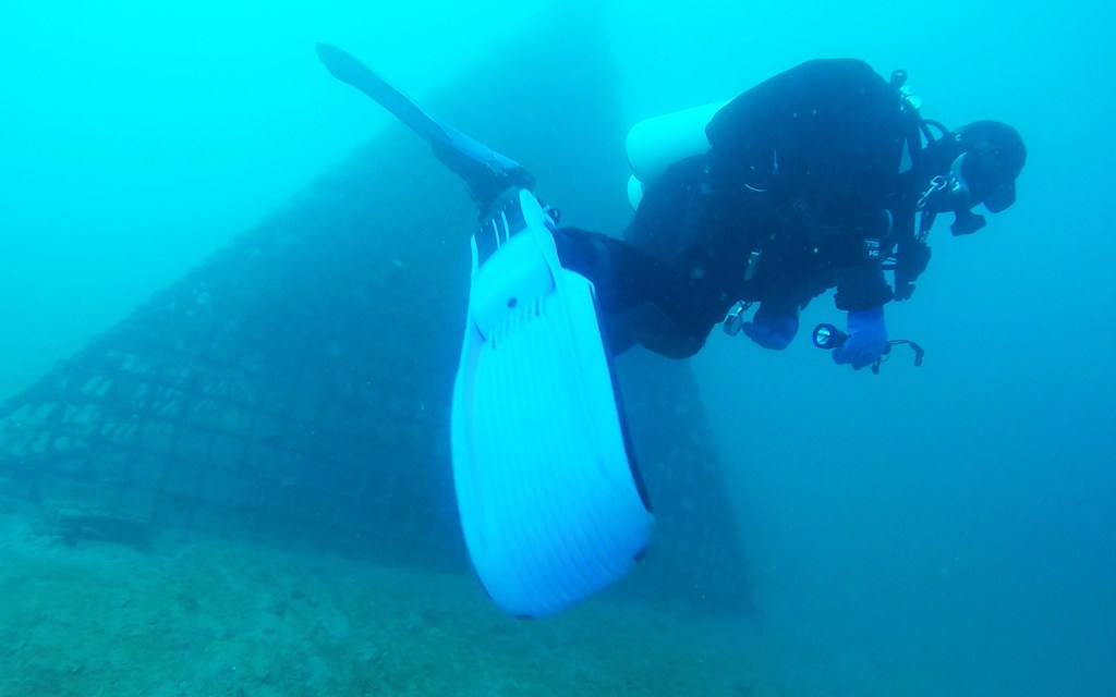 SUBNET DIVING
ŠOLA POTAPLJANAJA
VODENI POTOPI
IZPOSOJA OPREME
UPORABA CENTRA
FOTO ALEŠ SULIČ